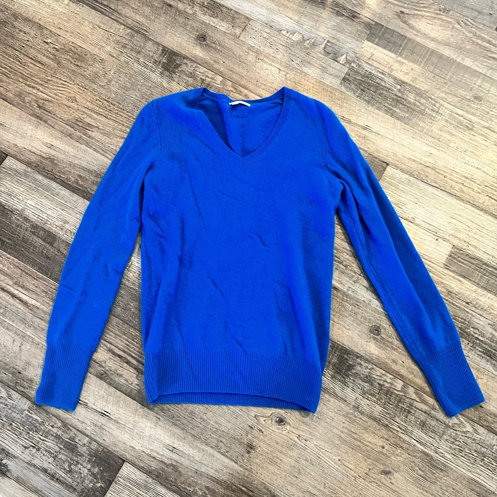 New Halogen V-Neck Cashmere Sweater